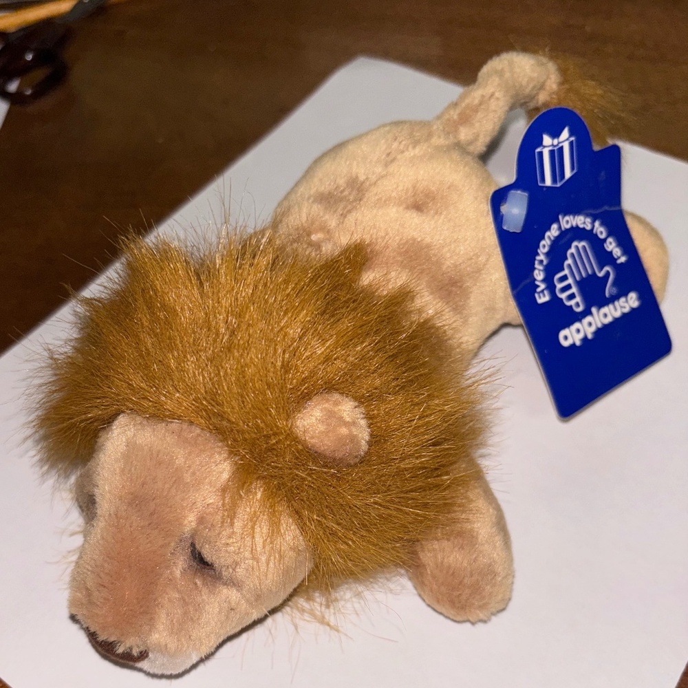 Beanie Lion